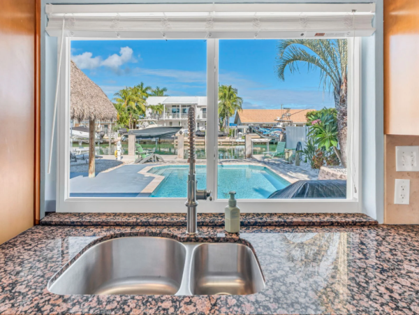 Waterfront Paradise in Key Colony Beach - Florida Keys Vacation Rentals